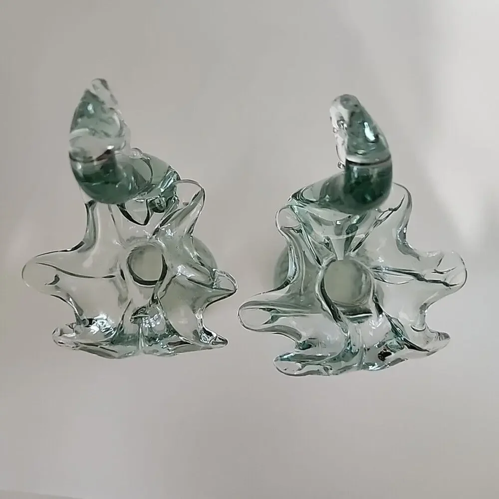 Vintage Matching Pair of Swan Glass Bud Vases 6.5in Green Blown Art‎ Glass FLAW